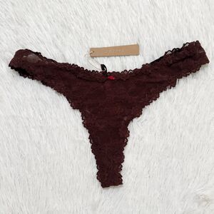 BNWT Women SKIMS Stretch Lace Dipped Thong in Oxblood Size Extra Large